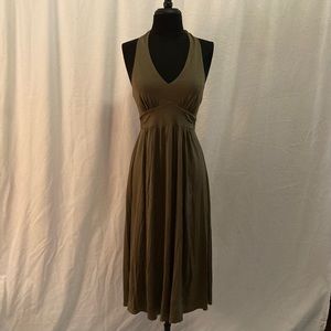 Beautiful 100% silk knit Banana Republic halter dress